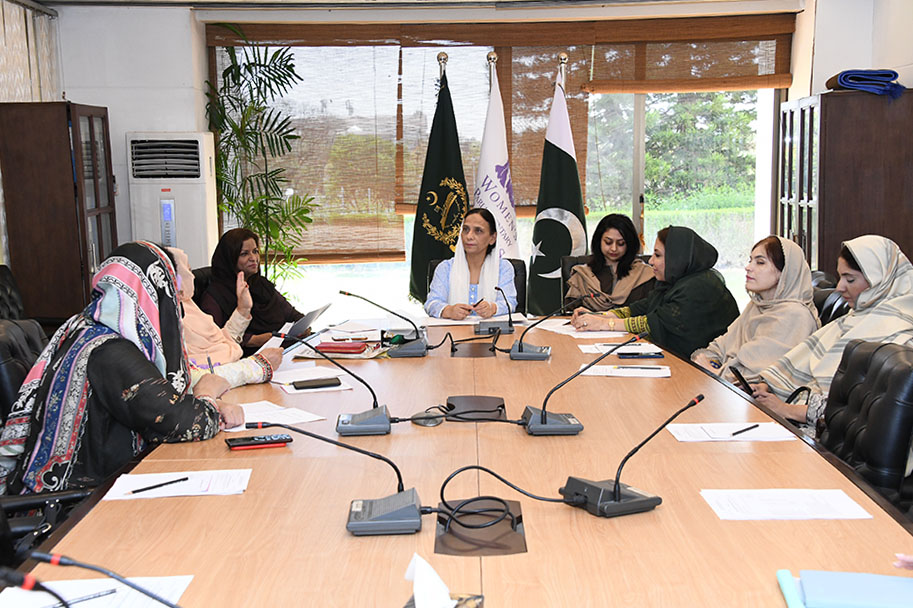 Meeting of women leaders at Women's Parliamentary Caucus in Islamabad, Pakistan