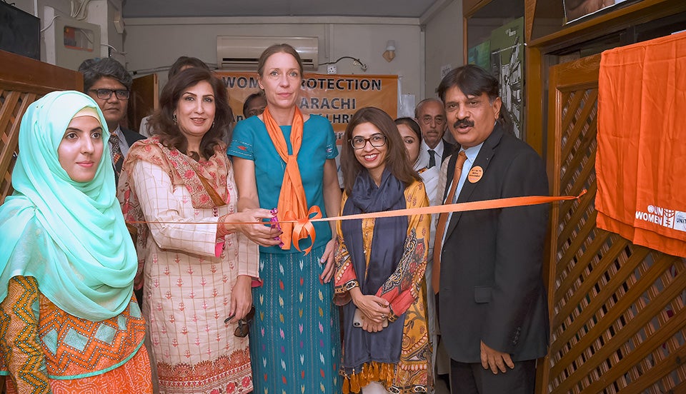 Deputy Regional Director UN Women Asia Pacific Anna-Karin Jatfors, Minister Women Development Department Sindh Syeda Shehla Raza and Deputy Country Representative UN Women Pakistan Aisha Mukhtar inaugurate the Women Protection Unit in Karachi on December 6, 2018. Photo: UN Women